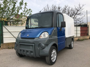 Voiture sans permis Aixam Méga ( VENDU !! )